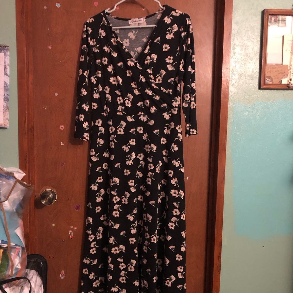 Aphratti Faux Wrap Floral 3/4 Sleeves Maxi Dress GUC